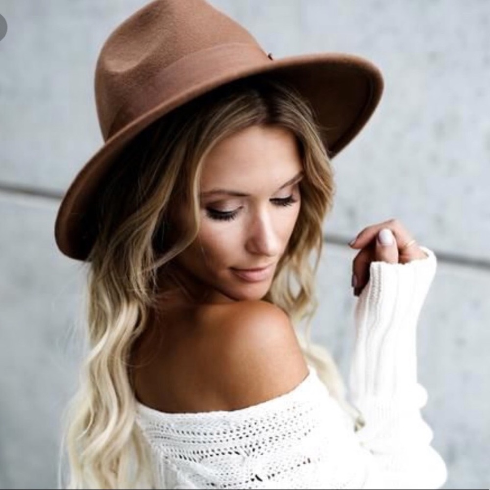 Vici wide brim hat